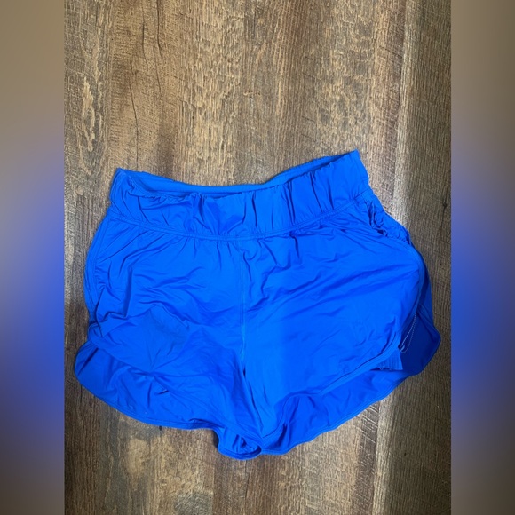 lululemon Strides Ahead High-Rise Short 4” - Picture 2 of 4